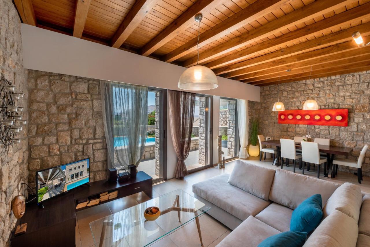 Villa Costamare - Enjoy Lazy Days On The Private Pool-Jacuzzi Πεύκος Εξωτερικό φωτογραφία