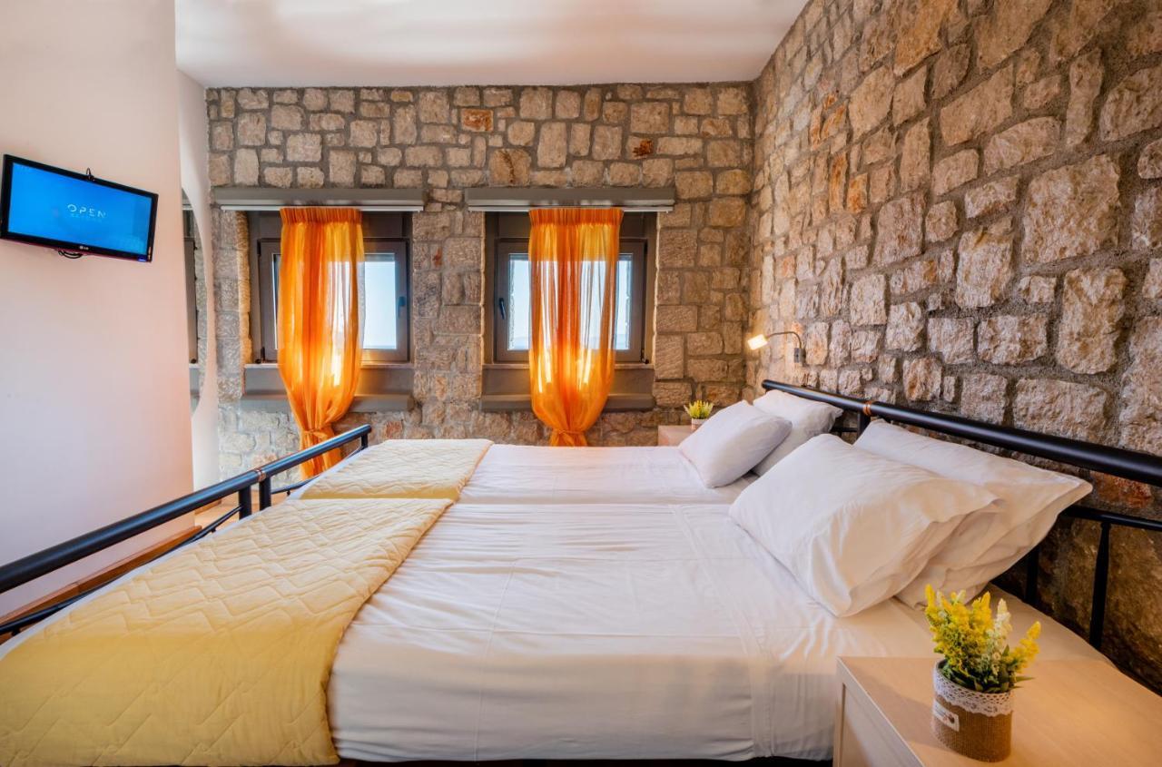 Villa Costamare - Enjoy Lazy Days On The Private Pool-Jacuzzi Πεύκος Εξωτερικό φωτογραφία