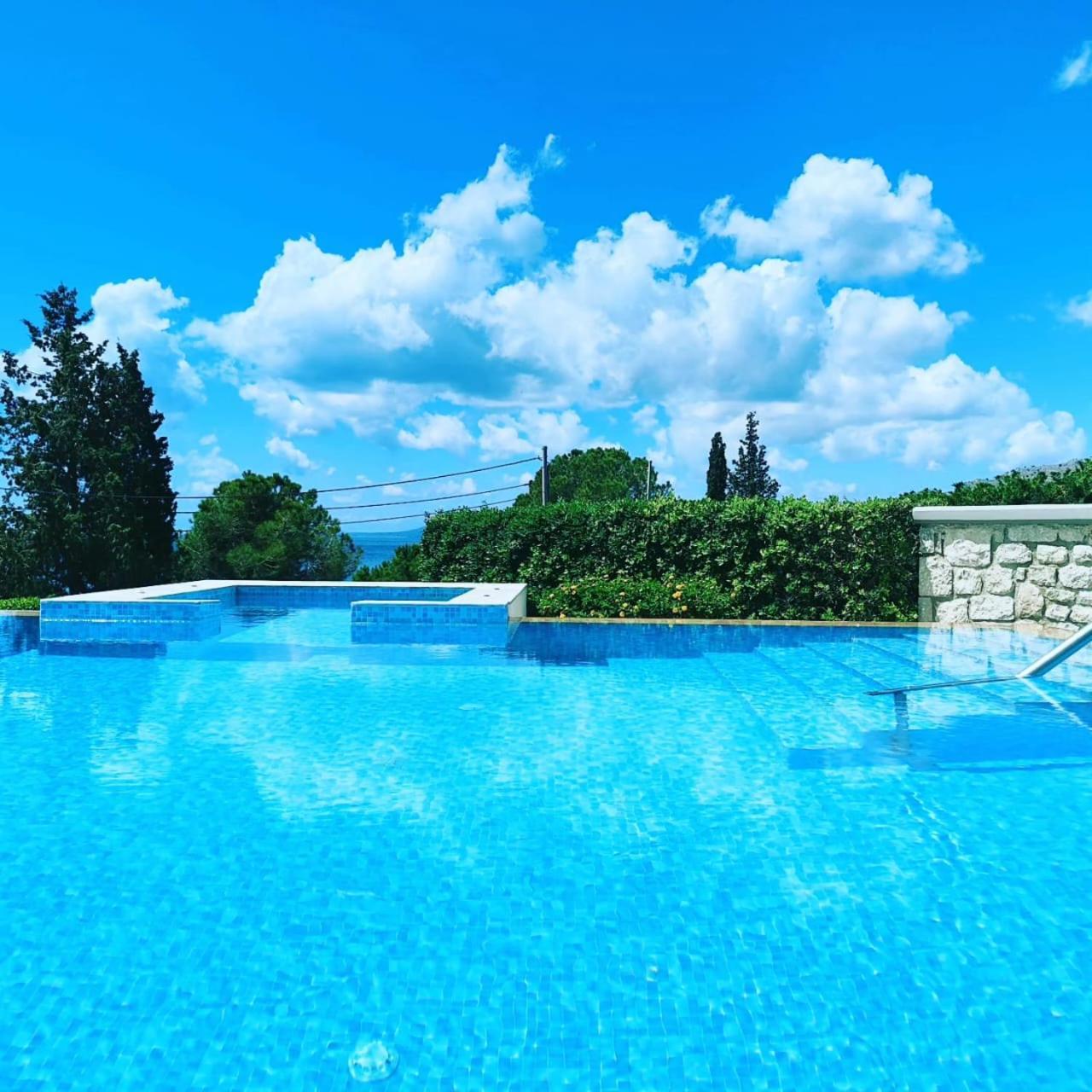Villa Costamare - Enjoy Lazy Days On The Private Pool-Jacuzzi Πεύκος Εξωτερικό φωτογραφία
